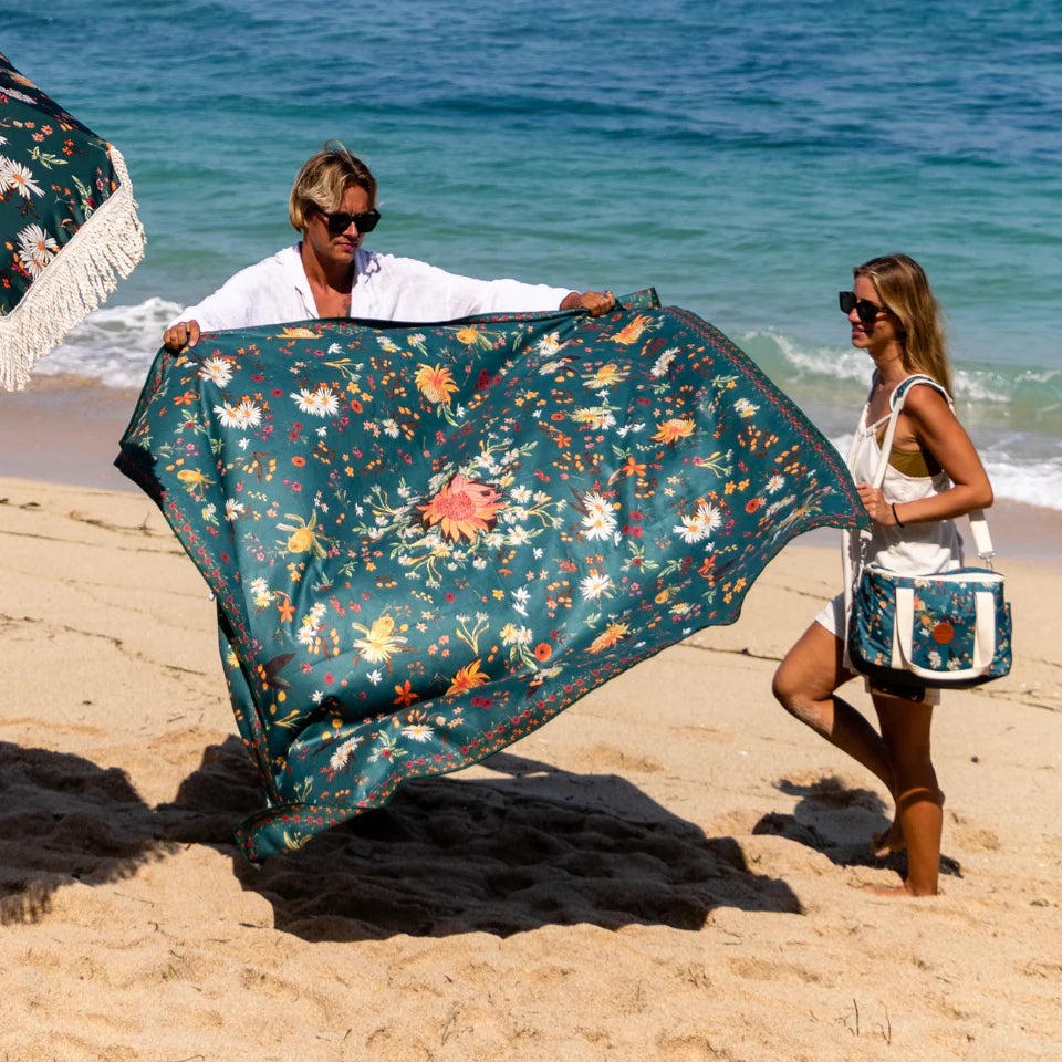 Premium Sustainable and Sand Resistant Towel Extra Large